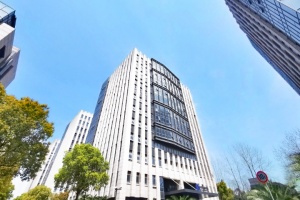 9号线金吉路地铁口，232㎡精装修办公室拎包入驻即可办公