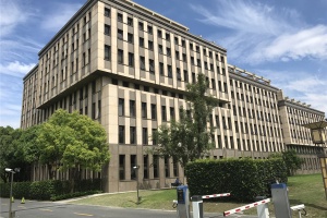 虹桥临空研发楼650㎡，层高5.5米可做LOFT，可环评