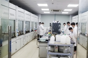 张江创新药产业基地，600平起租，可做中试，园区价格实惠，产业友好