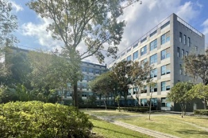 2号线张江高科地铁口，微电子港213平精装办公室拎包入驻