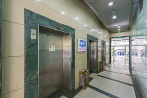 普陀华大，星级写字楼，300平出租，交通便利