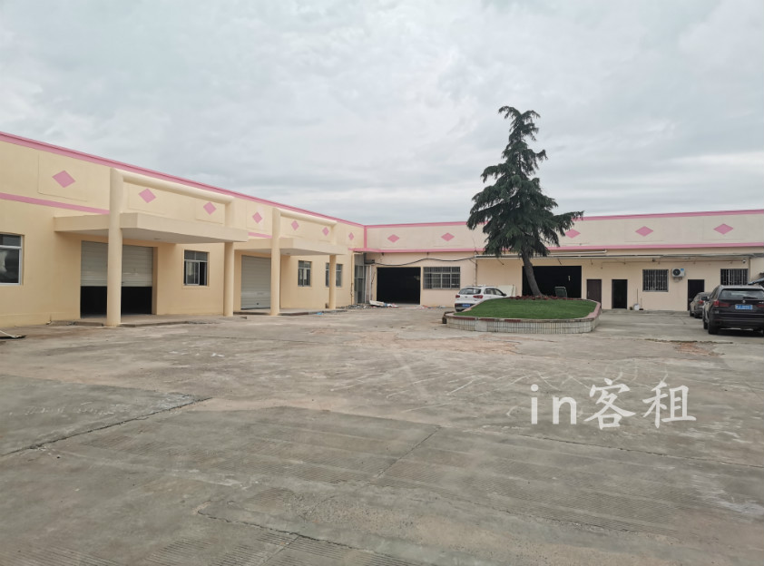 周浦3300平厂房仓库出租，600平起租面积可分割，业态不限