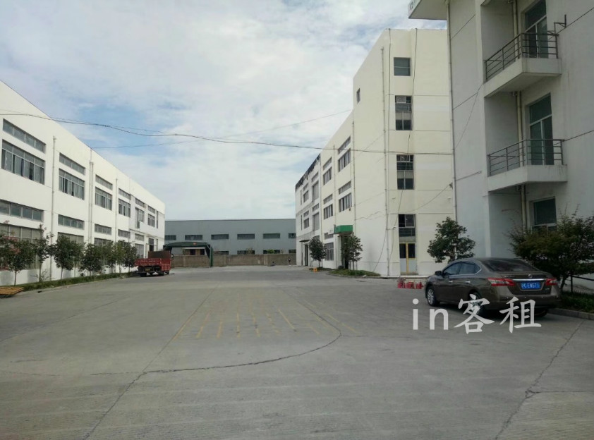 徐泾3200平厂房仓库出租，面积可自由分割，可注册证件齐全