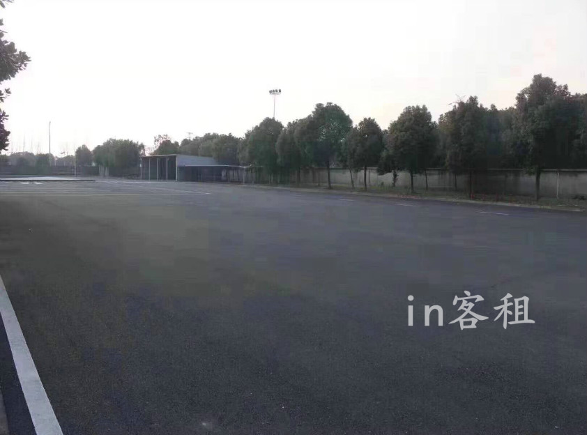 叶榭6000平厂房仓库出租，面积可自由分割，层高18米，产证齐全